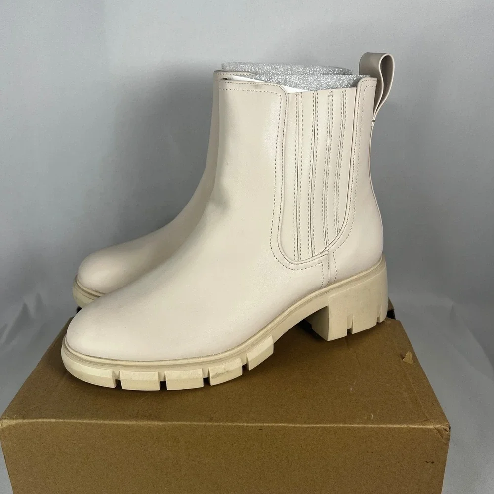 New In Box Boots Women 8.5 Bone Lug Sole Platform Ankle‎ Chelsea Chunky Bootie